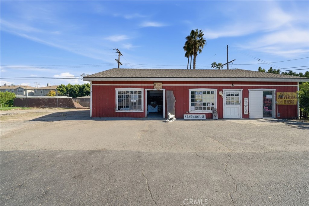 2302 Newport Boulevard, Costa Mesa CA 92627 - photo 7