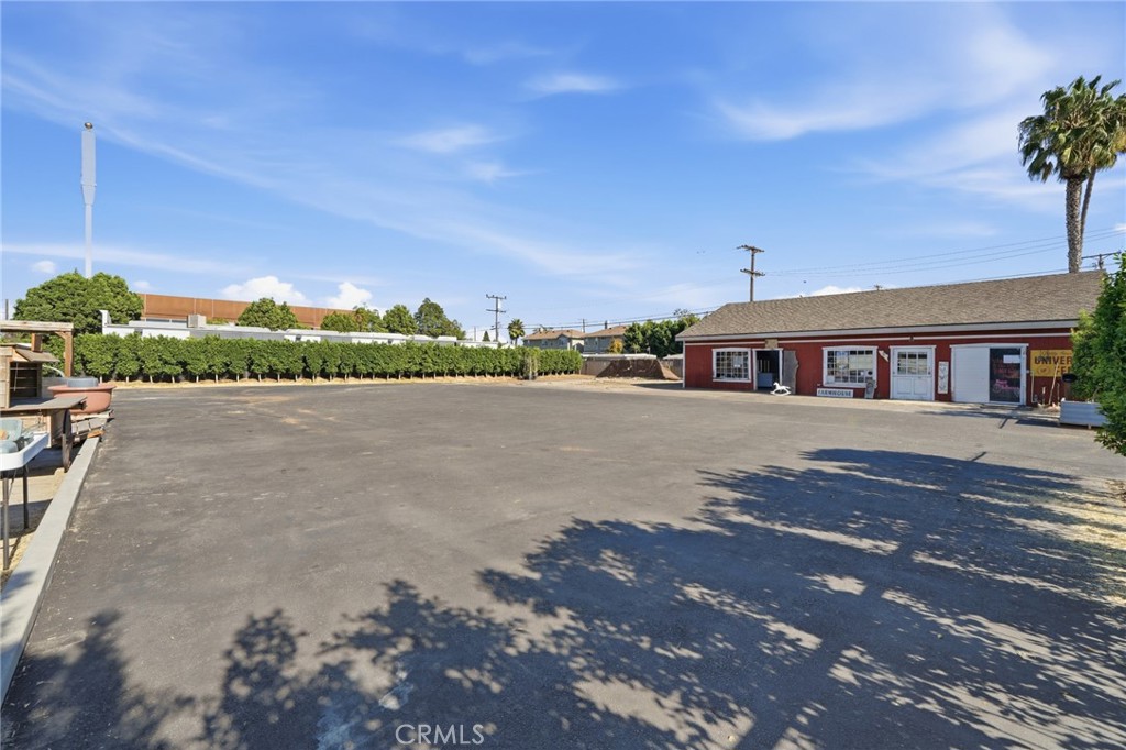 2302 Newport Boulevard, Costa Mesa CA 92627 - photo 8