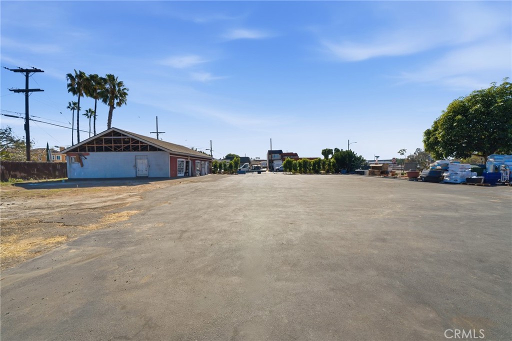 2302 Newport Boulevard, Costa Mesa CA 92627 - photo 10