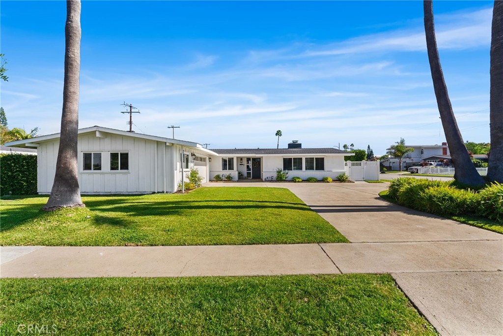 2314 Colgate, Costa Mesa CA 92626 - photo 1