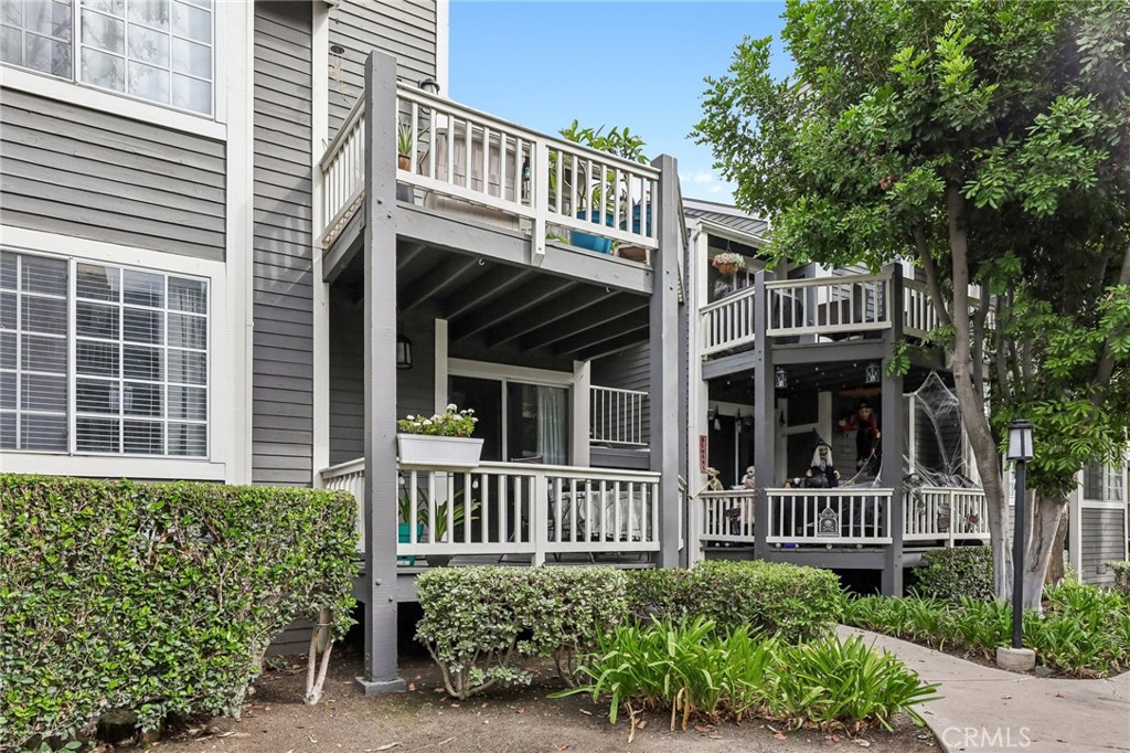 2330 Vanguard, Costa Mesa CA 92626 - photo 25