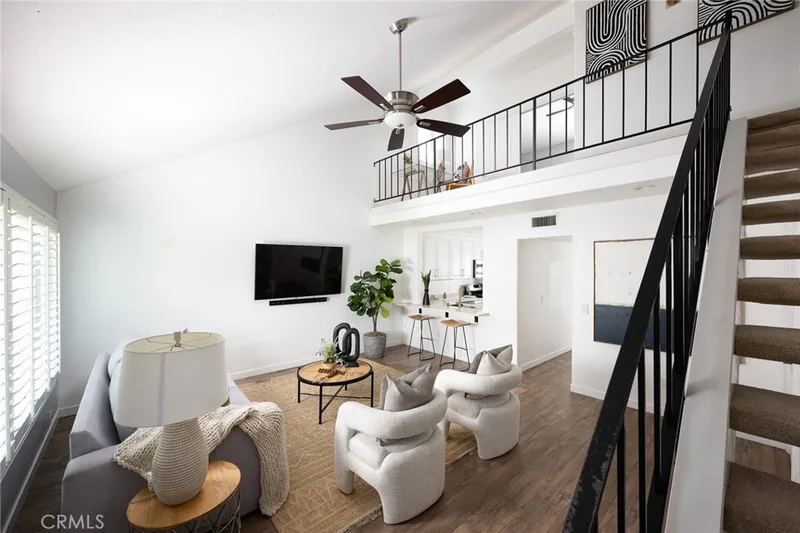 2334 Richmond Way, Costa Mesa, CA 92626