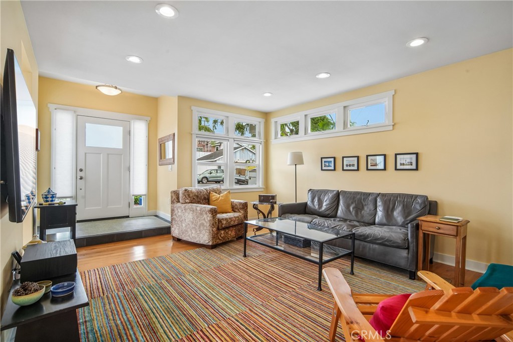 2346 Elden, Costa Mesa CA 92627 - photo 4