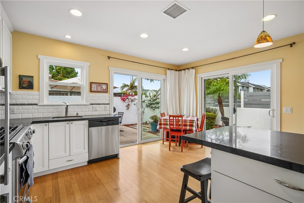 2346 Elden, Costa Mesa CA 92627 - photo 9