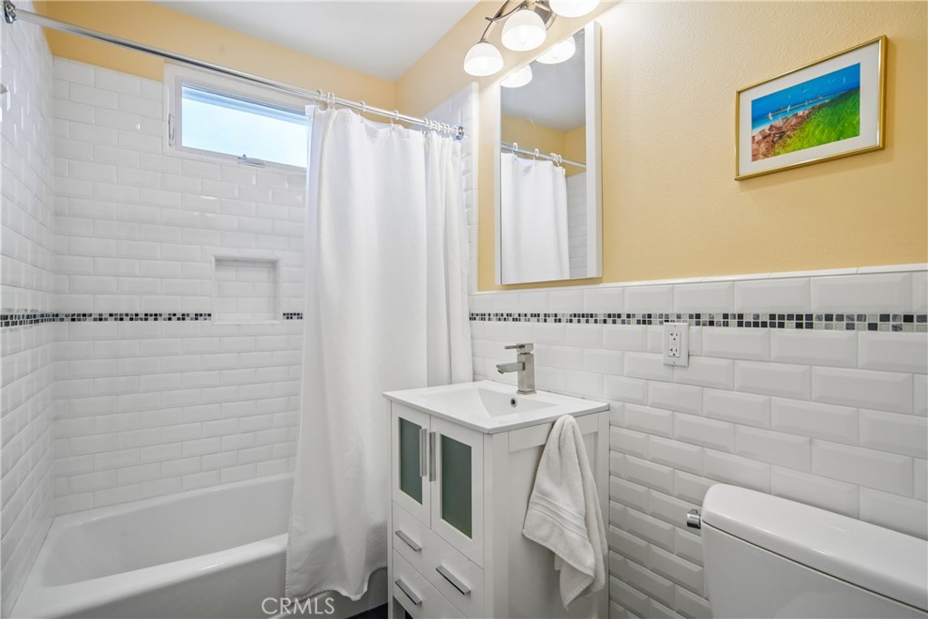 2346 Elden, Costa Mesa CA 92627 - photo 17
