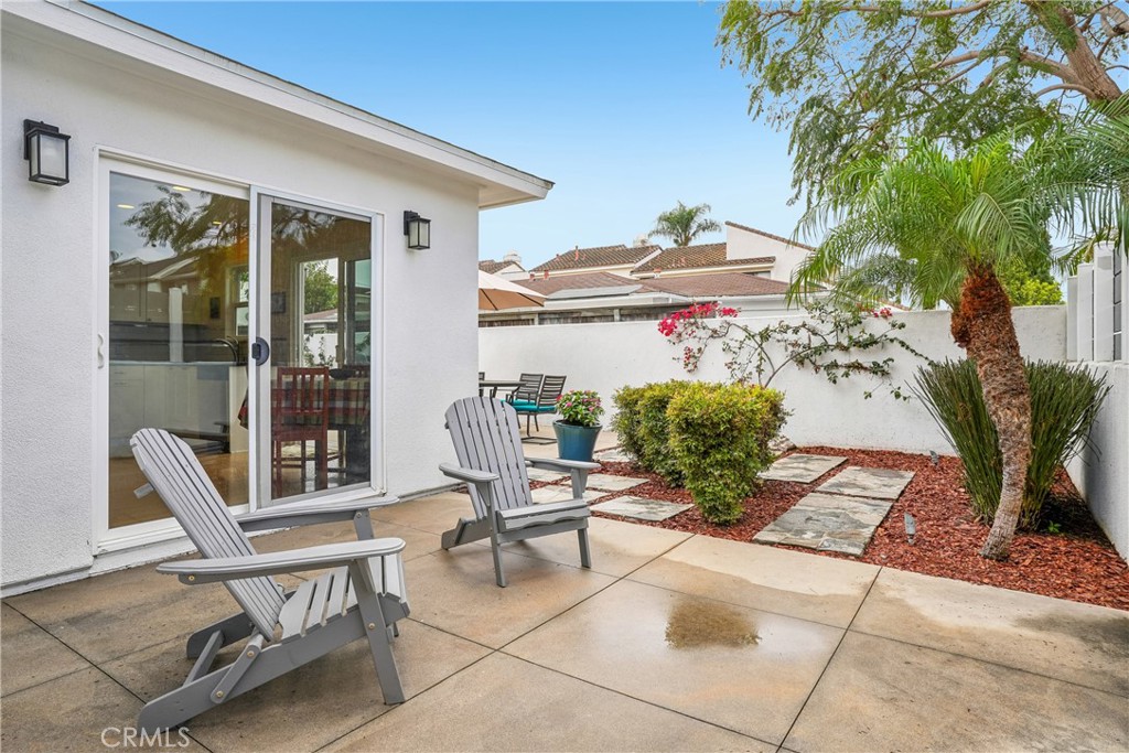 2346 Elden, Costa Mesa CA 92627 - photo 21
