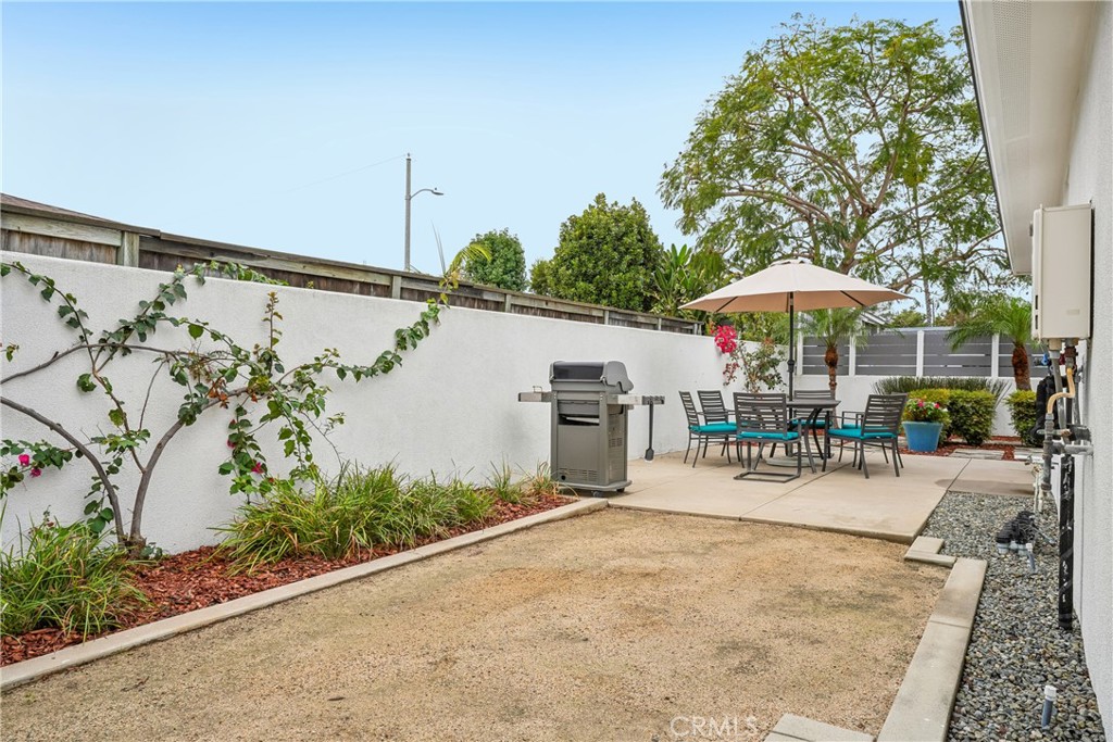 2346 Elden, Costa Mesa CA 92627 - photo 24