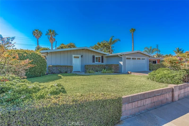2391 Westminster Avenue, Costa Mesa, CA 92627