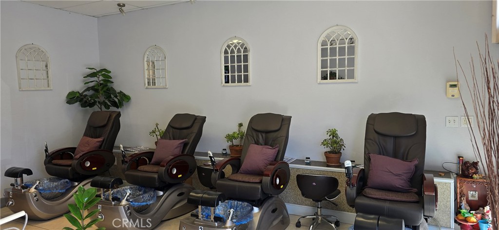 Spa chairs - 2400 Newport Blvd A2, Costa Mesa CA 92627 - photo 12