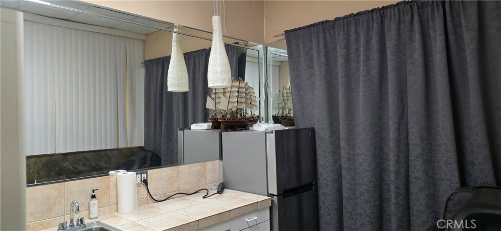 Another view of private room - 2400 Newport Blvd A2, Costa Mesa CA 92627 - photo 18