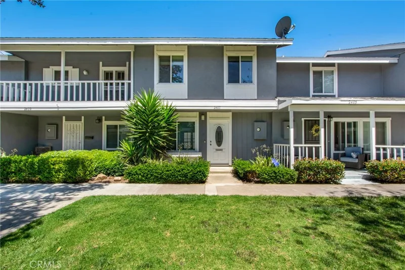 2407 Richmond, Costa Mesa, CA 92626