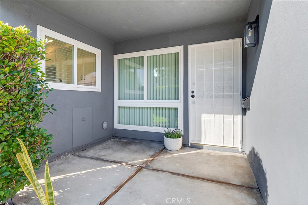 2408 Saratoga Way, Costa Mesa CA 92626 - photo 1