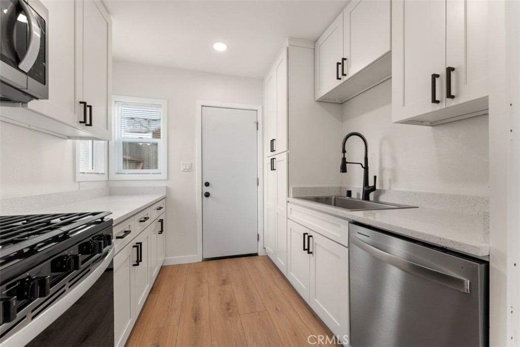 241 Costa Mesa St, Unit A, Costa Mesa CA 92627 - photo 10