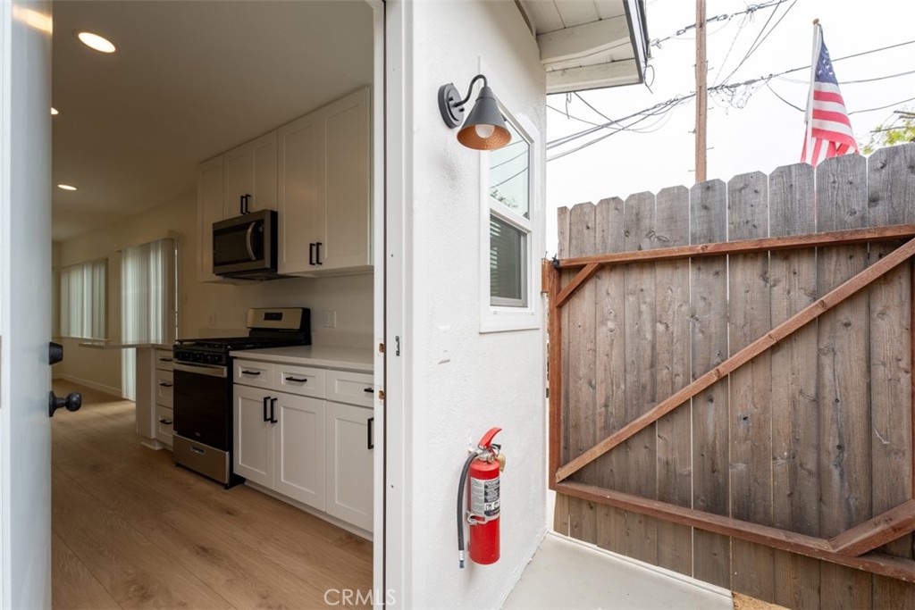 241 Costa Mesa St, Unit A, Costa Mesa CA 92627 - photo 21