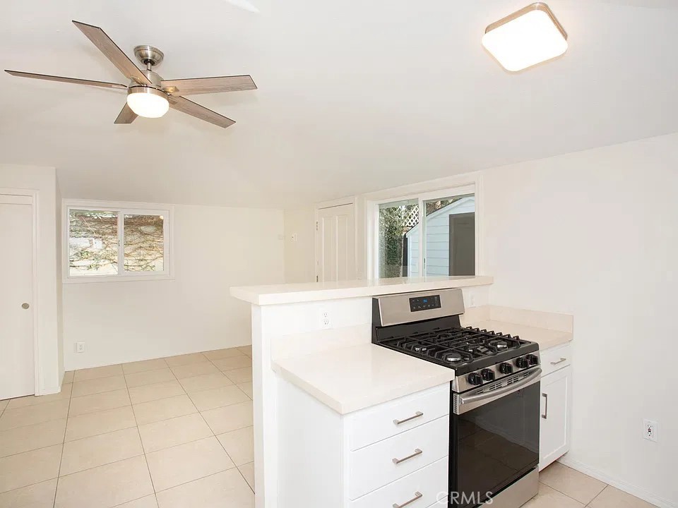 interior of bungalow - 241 E 19th Street, Costa Mesa CA 92627 - photo 37