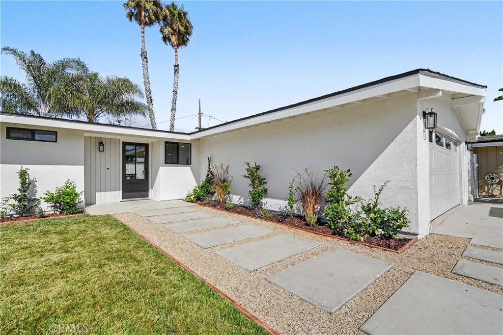 2425 Bowdoin, Costa Mesa CA 92626 - photo 2