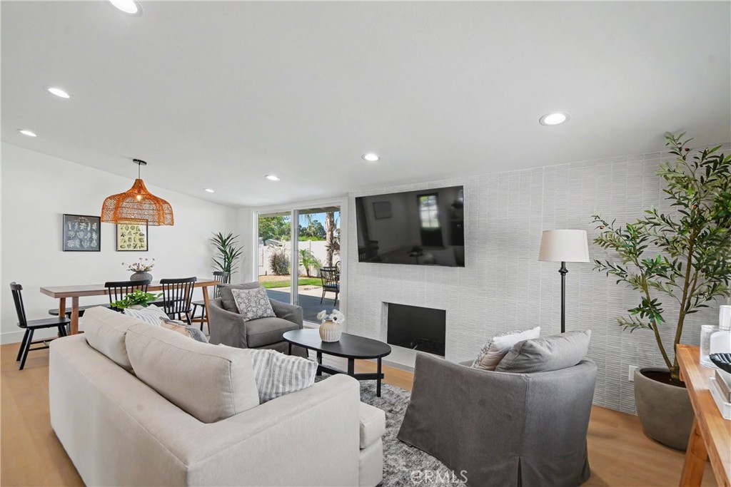 2425 Bowdoin, Costa Mesa CA 92626 - photo 7