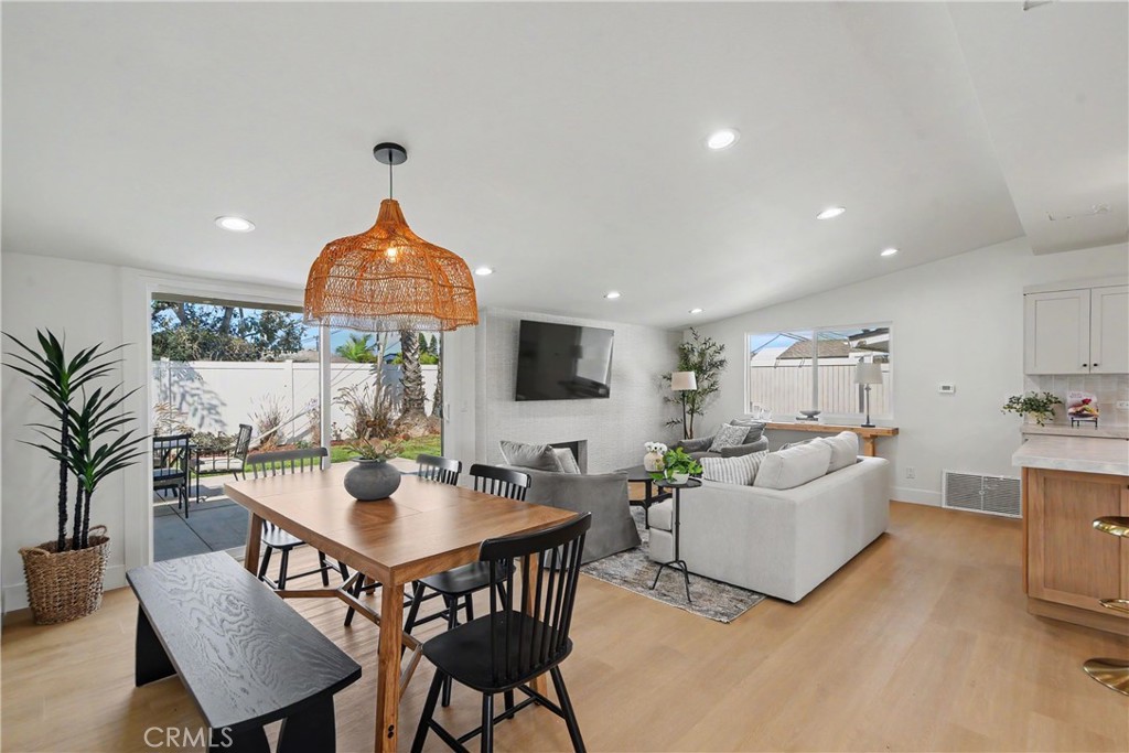 2425 Bowdoin, Costa Mesa CA 92626 - photo 8
