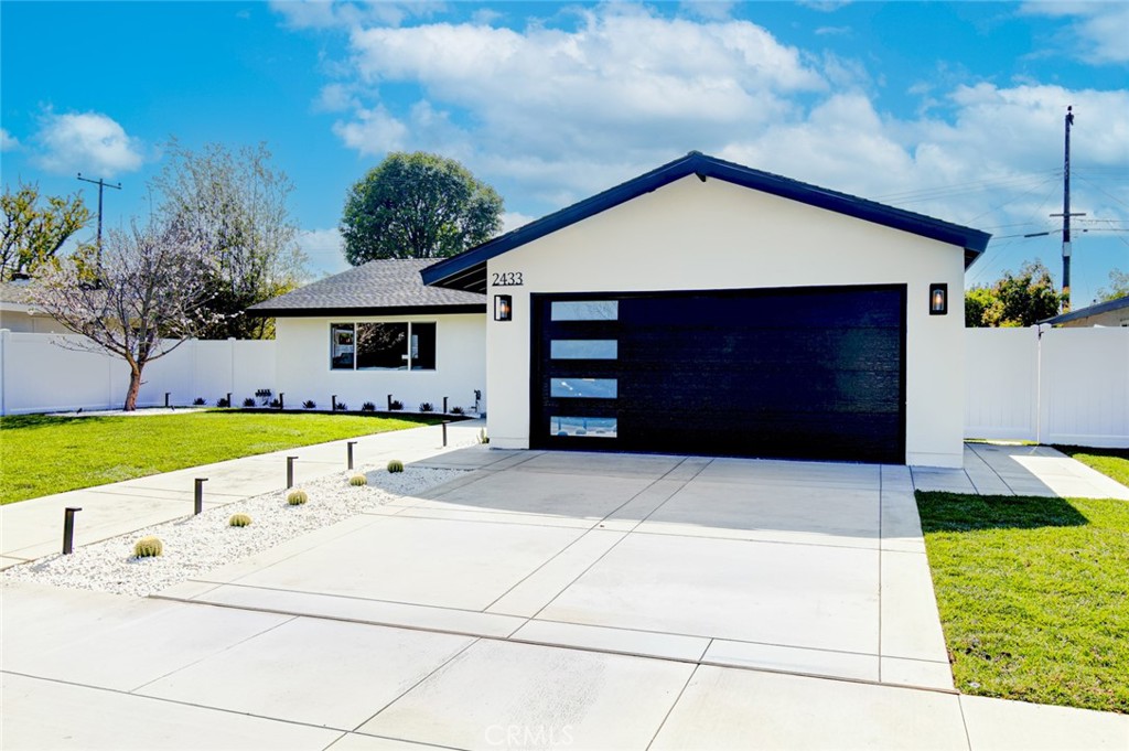 2433 Littleton, Costa Mesa CA 92626 - photo 1