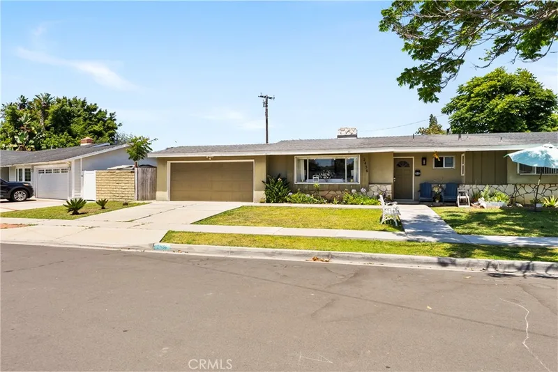 2436 Littleton, Costa Mesa, CA 92626