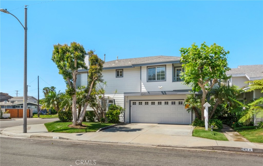 245 Palmer St., Costa Mesa CA 92627 - photo 1