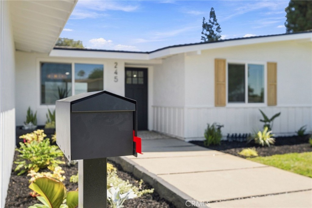 245 Tulane, Costa Mesa CA 92626 - photo 2