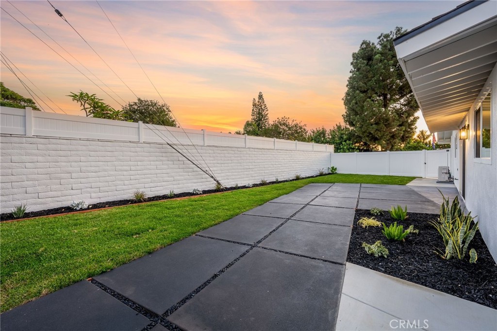 245 Tulane, Costa Mesa CA 92626 - photo 58