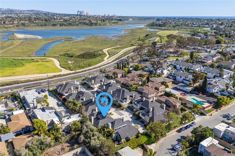 2463 Irvine C1, Costa Mesa, CA 92627