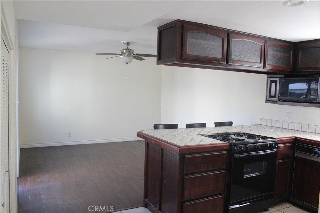 2474 Rue De Cannes, Costa Mesa CA 92627 - photo 10