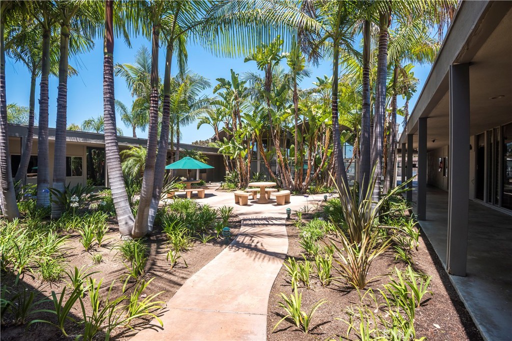 2474 Rue De Cannes, Costa Mesa CA 92627 - photo 41