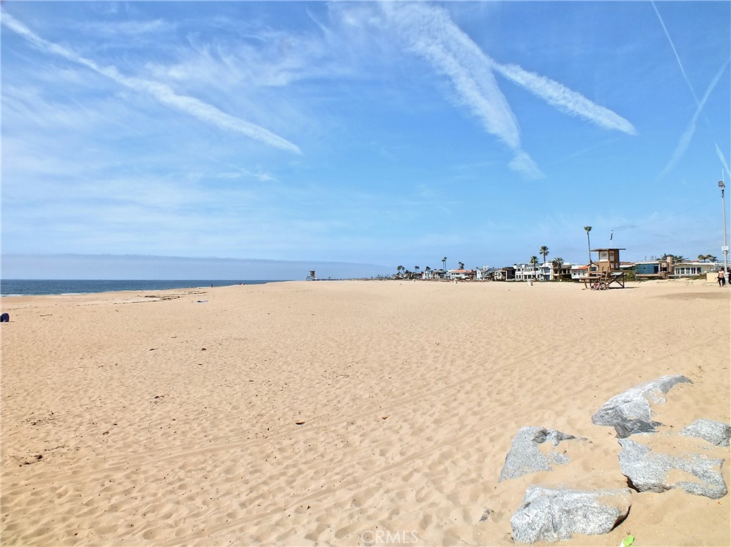 2474 Rue De Cannes, Costa Mesa CA 92627 - photo 46