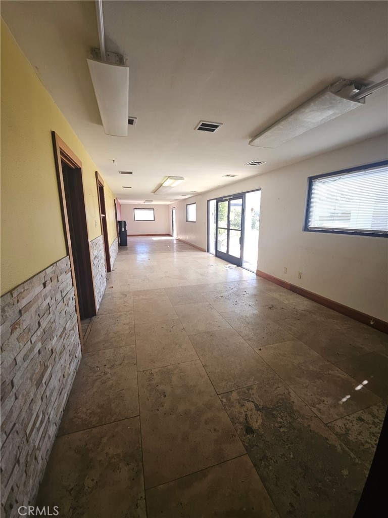 250 Briggs, Costa Mesa CA 92626 - photo 4
