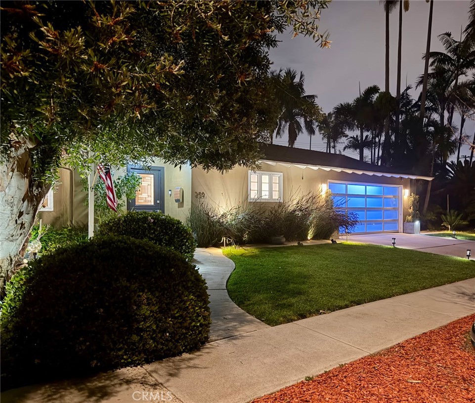 250 Bucknell Rd, Costa Mesa CA 92626 - photo 1