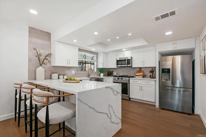 2512 Santa Ana Ave 3, Costa Mesa, CA 92627