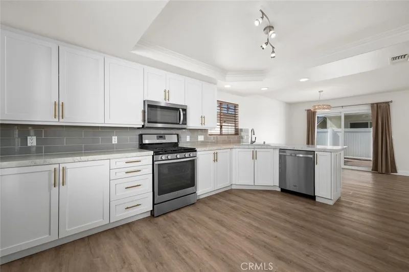 2525 Orange Avenue C, Costa Mesa, CA 92627