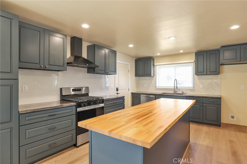 2528 Bowdoin Place, Costa Mesa CA 92626 - photo 5