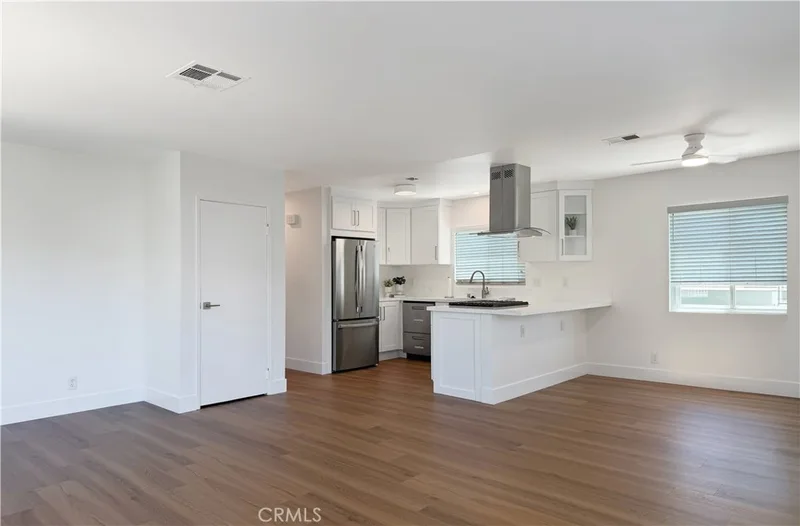 253 Knox Place B, Costa Mesa, CA 92627