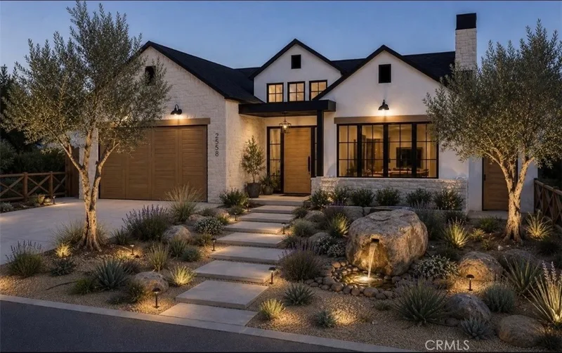 2558 Westminster, Costa Mesa, CA 92627