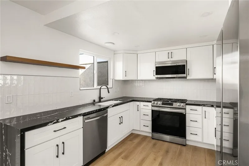 2565 Santa Ana Ave 1, Costa Mesa