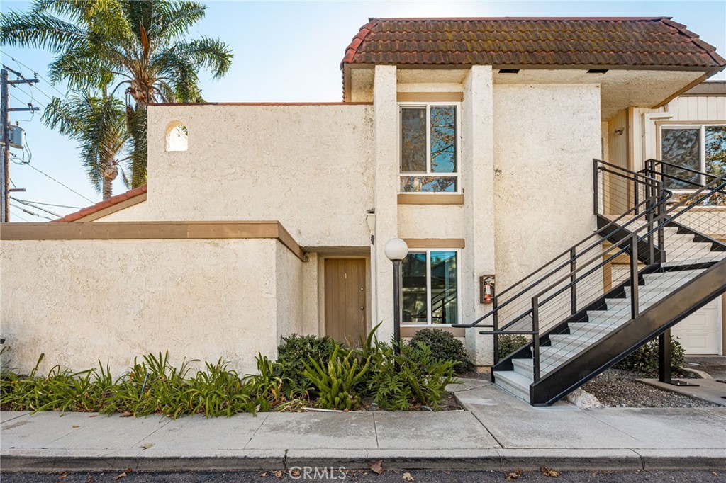 2565 Santa Ana Ave 1, Costa Mesa CA 92627 - photo 3