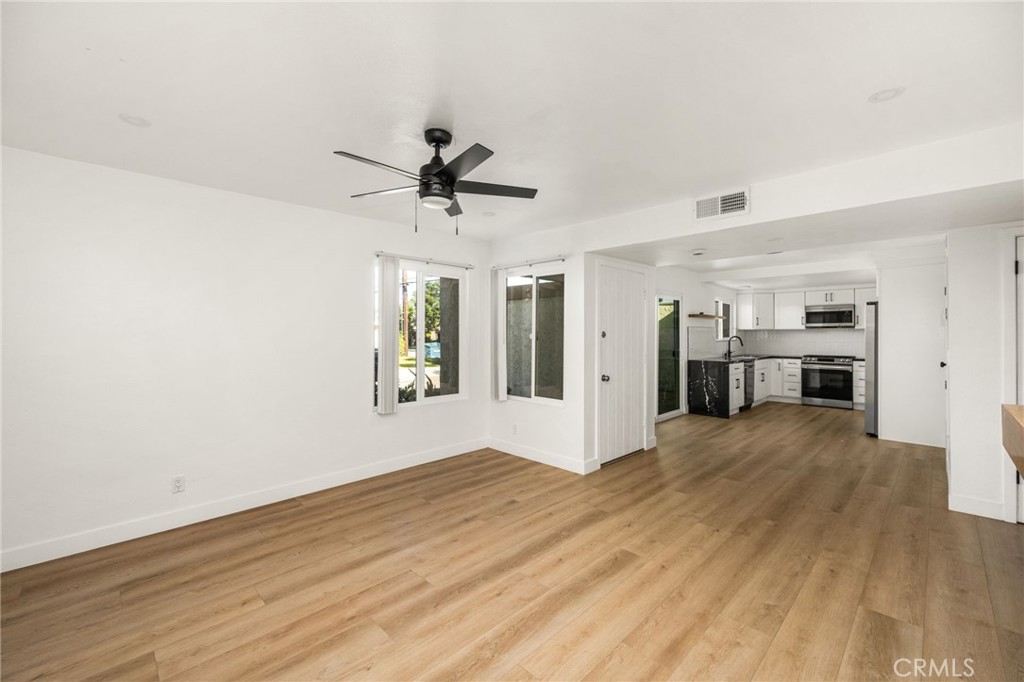 2565 Santa Ana Ave 1, Costa Mesa CA 92627 - photo 11
