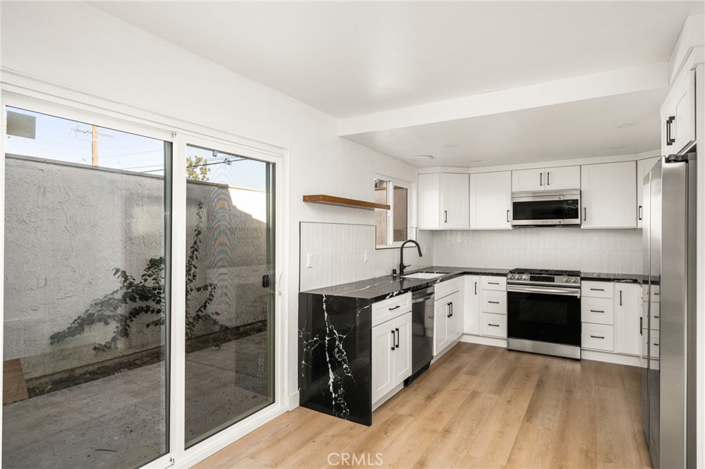 2565 Santa Ana Ave 1, Costa Mesa CA 92627 - photo 13