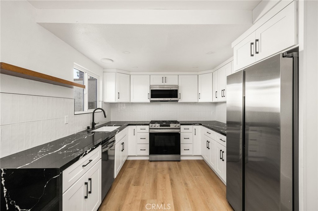 2565 Santa Ana Ave 1, Costa Mesa CA 92627 - photo 15