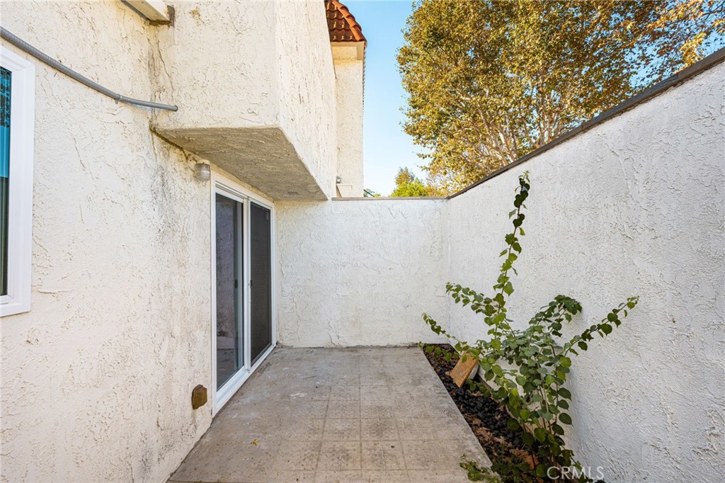 2565 Santa Ana Ave 1, Costa Mesa CA 92627 - photo 19