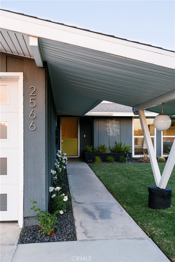 2566 Oxford, Costa Mesa CA 92626 - photo 1