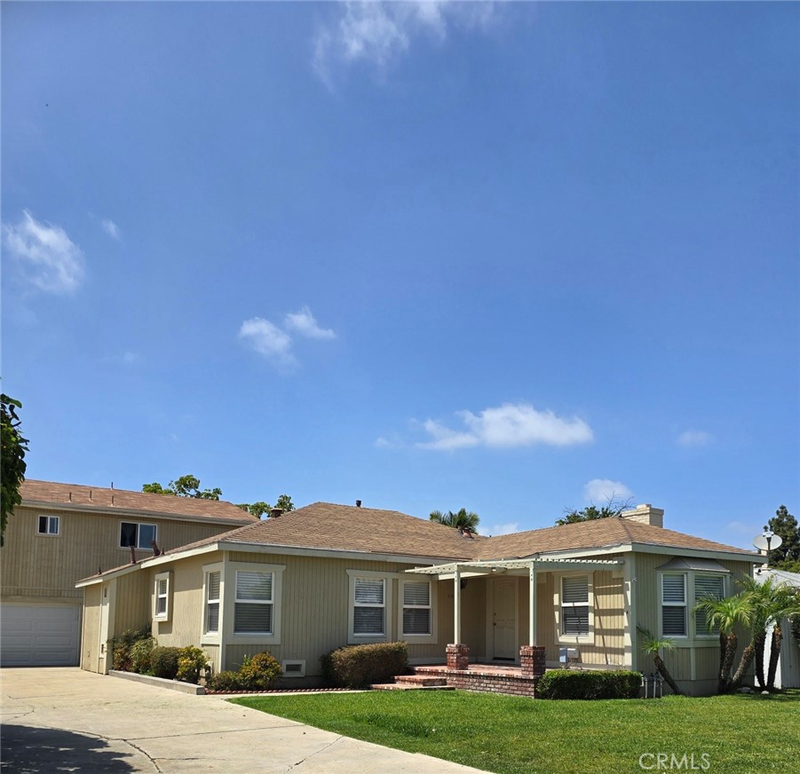 2571 Orange, Costa Mesa CA 92627 - photo 1