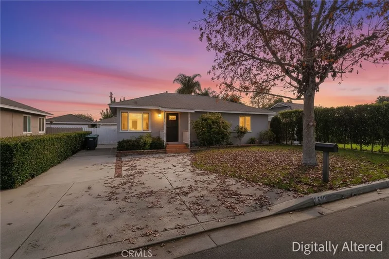 2580 Westminster Avenue, Costa Mesa, CA 92627