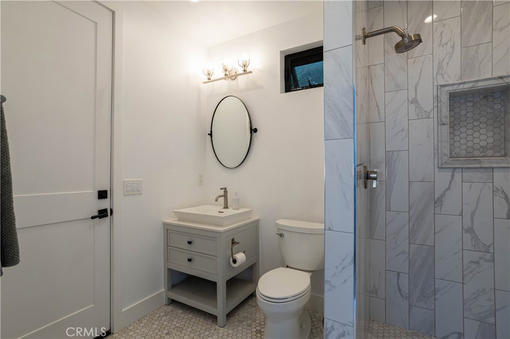 259 E 21st Street, Costa Mesa CA 92627 - photo 23