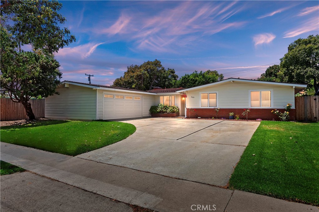 260 Villanova Road, Costa Mesa CA 92626 - photo 1