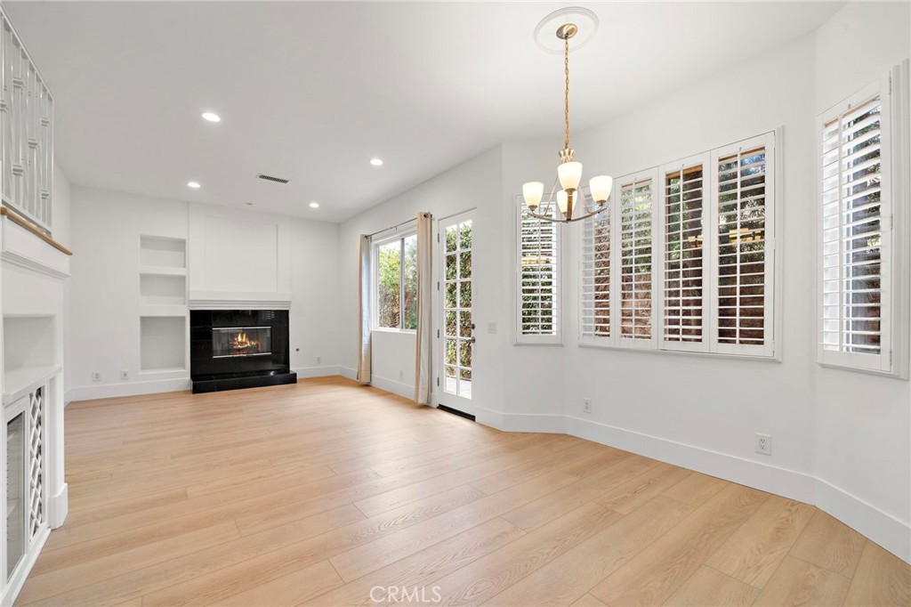 265 Mesa Drive B, Costa Mesa CA 92627 - photo 5